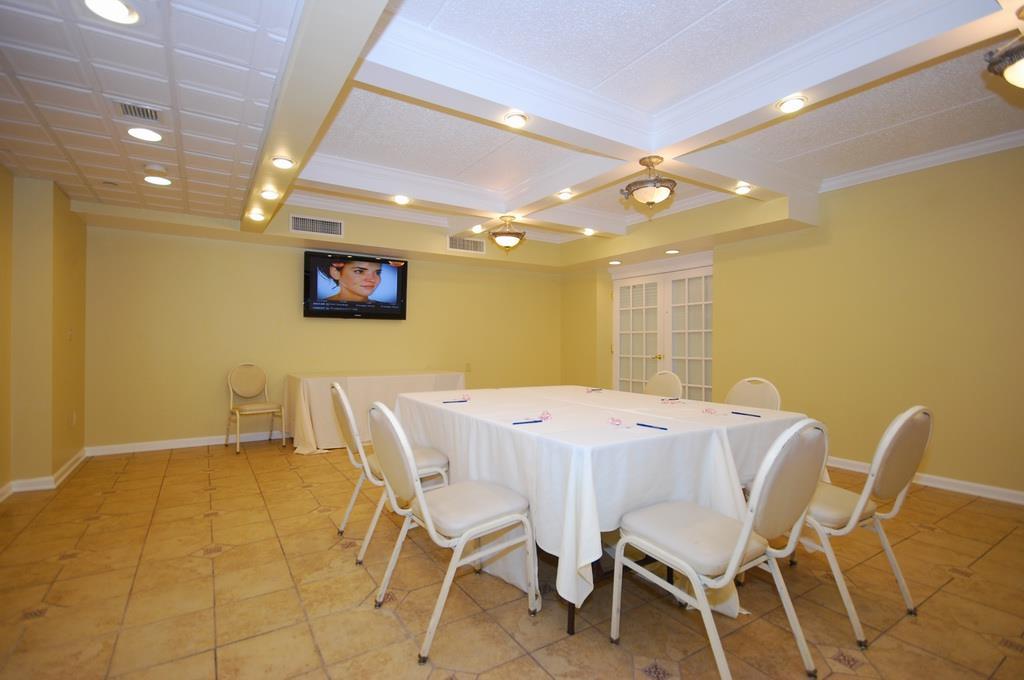 Best Western Plus Franklin Square Inn Troy Επιχειρήσεις φωτογραφία